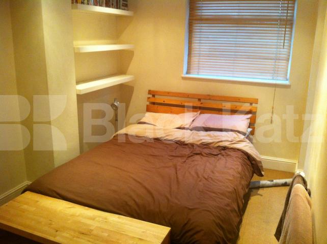 			NEW INSTRUCTION, 2 Bedroom, 1 bath, 1 reception Flat			 Camden Road, CAMDEN