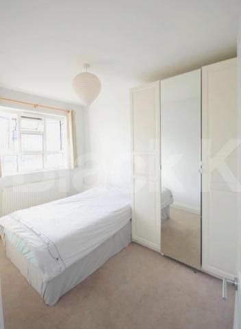 			NEW INSTRUCTION, 3 Bedroom, 1 bath, 1 reception Flat			 Quentin House, Gray Street , Waterloo