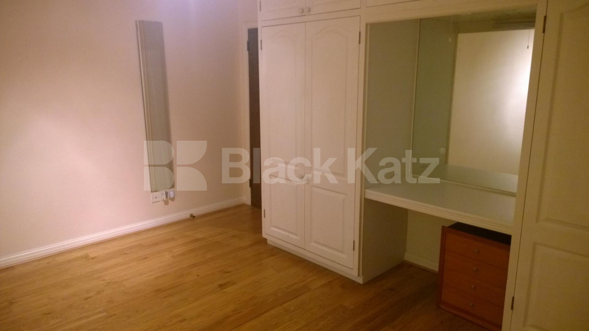 			LET, 2 Bedroom, 1 bath, 1 reception Ground Floor Flat			 Baronsmede Court, Baronsmede, Ealing