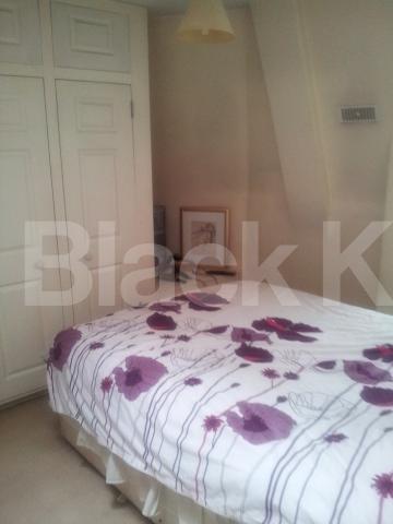 			LOCATION LOCATION LOCATION!, 1 Bedroom, 1 bath, 1 reception Flat			 Garrick Street, COVENT GARDEN