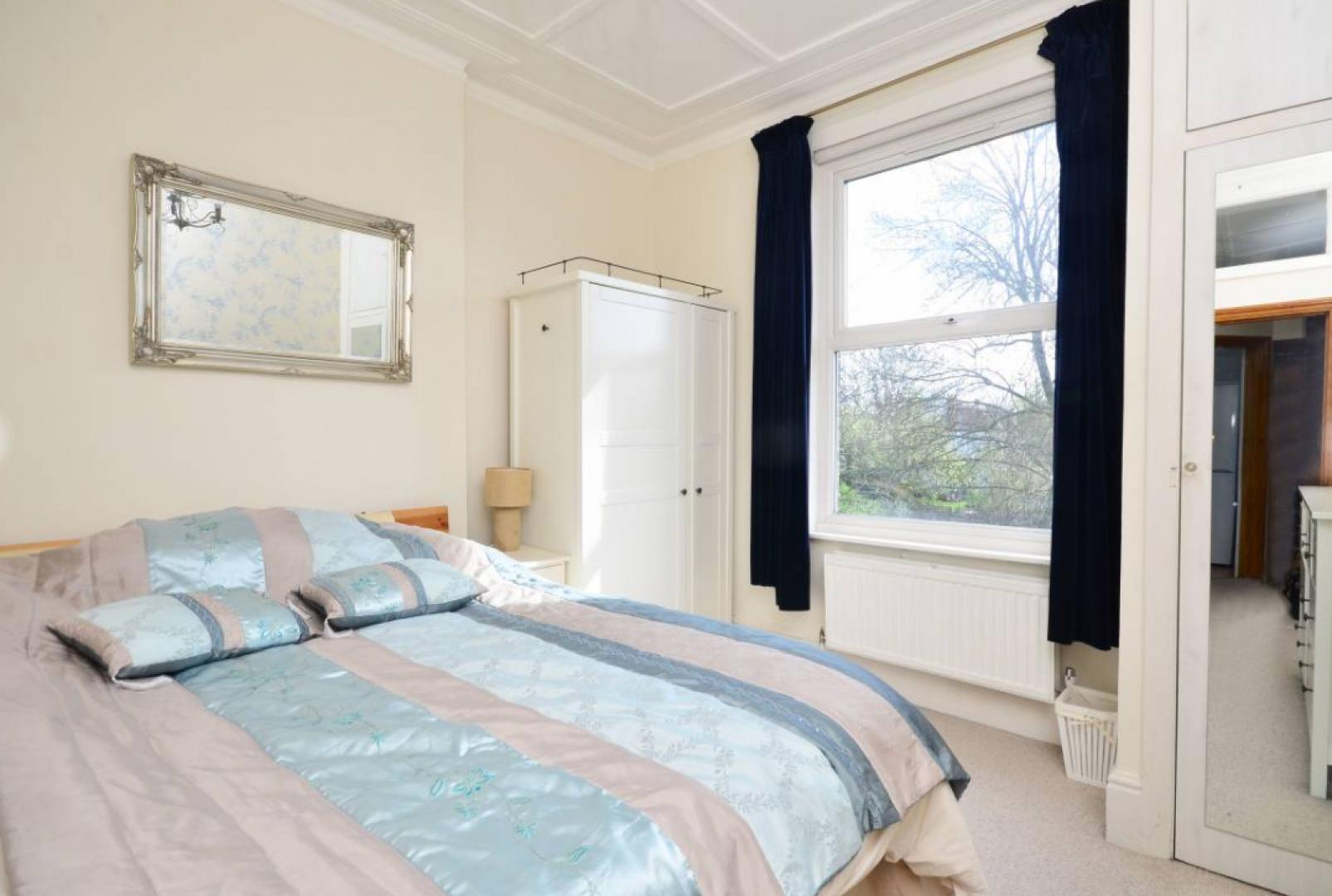 			1 Bedroom, 1 bath, 1 reception Flat			 Coverdale Road, KILBURN/WILLESDEN GREEN