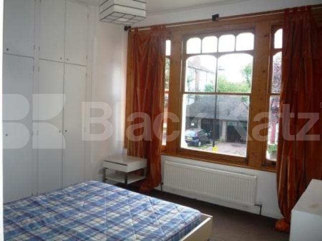 			MUST SEE!, 1 Bedroom, 1 bath, 1 reception Flat			 Donovan Avenue, MUSWELL HILL N10