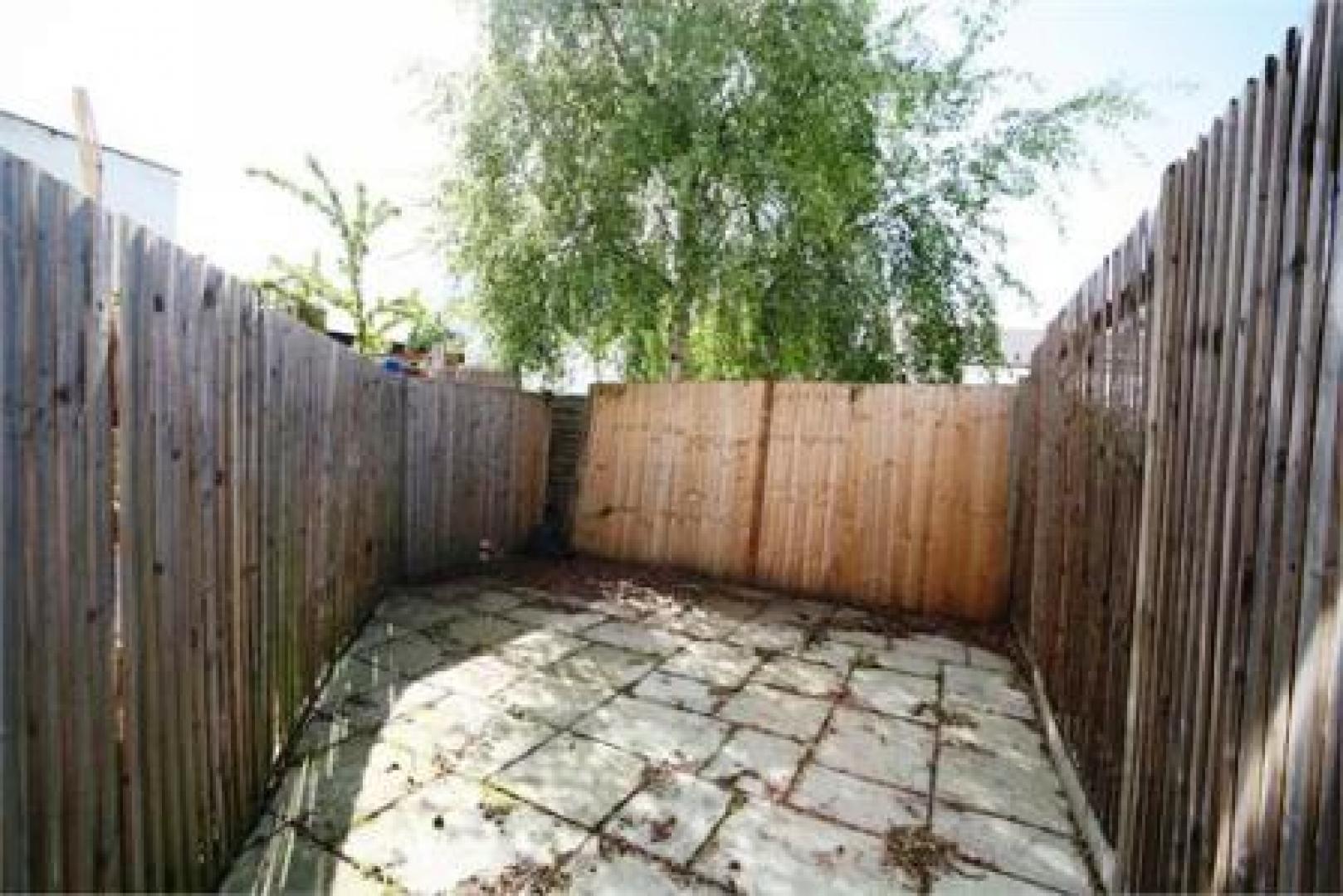 			2 Bedroom, 1 bath, 1 reception Flat			 Belton Road, WILLESDEN GREEN/DOLLIS HILL