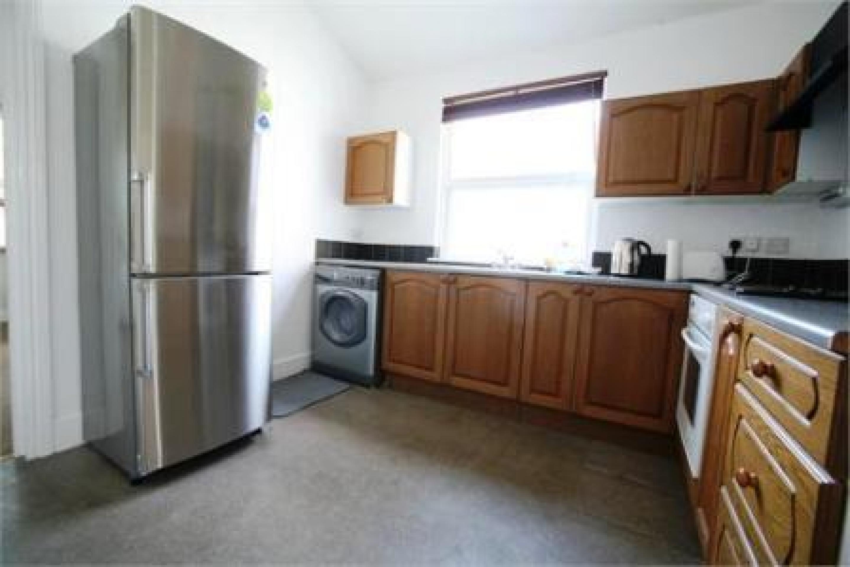 			2 Bedroom, 1 bath, 1 reception Flat			 Belton Road, WILLESDEN GREEN/DOLLIS HILL NW2