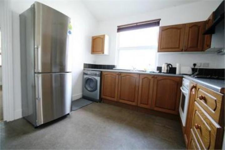 			2 Bedroom, 1 bath, 1 reception Flat			 Belton Road, WILLESDEN GREEN/DOLLIS HILL