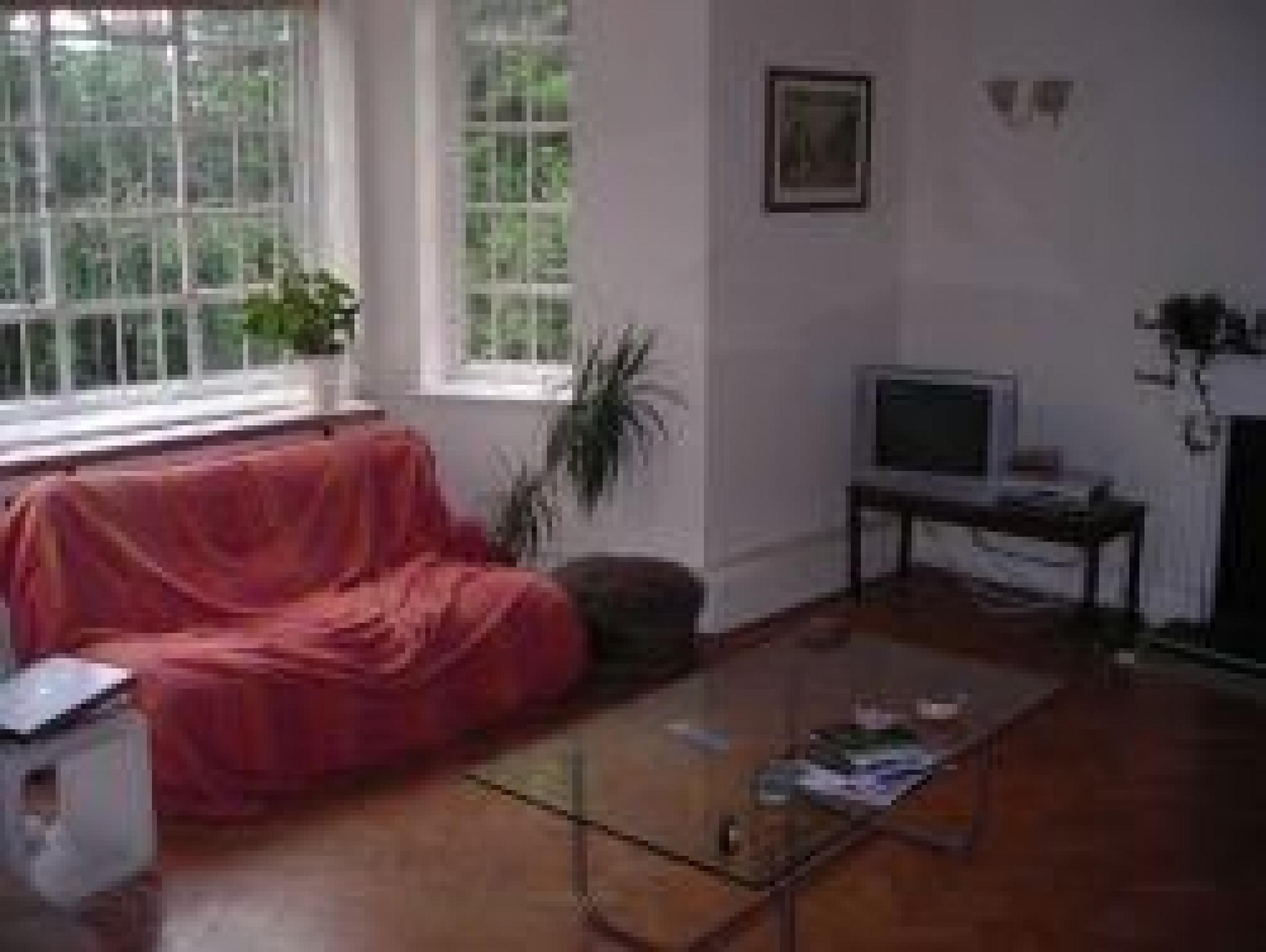 			New Instruction, 3 Bedroom, 1 bath, 1 reception Flat			 Bracknell Gate, HAMPSTEAD/FINCHLEY ROAD NW3