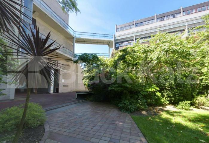 			UNDER OFFER!, 1 Bedroom, 1 bath, 1 reception Flat			 Albion street, St George's fields, Hyde park