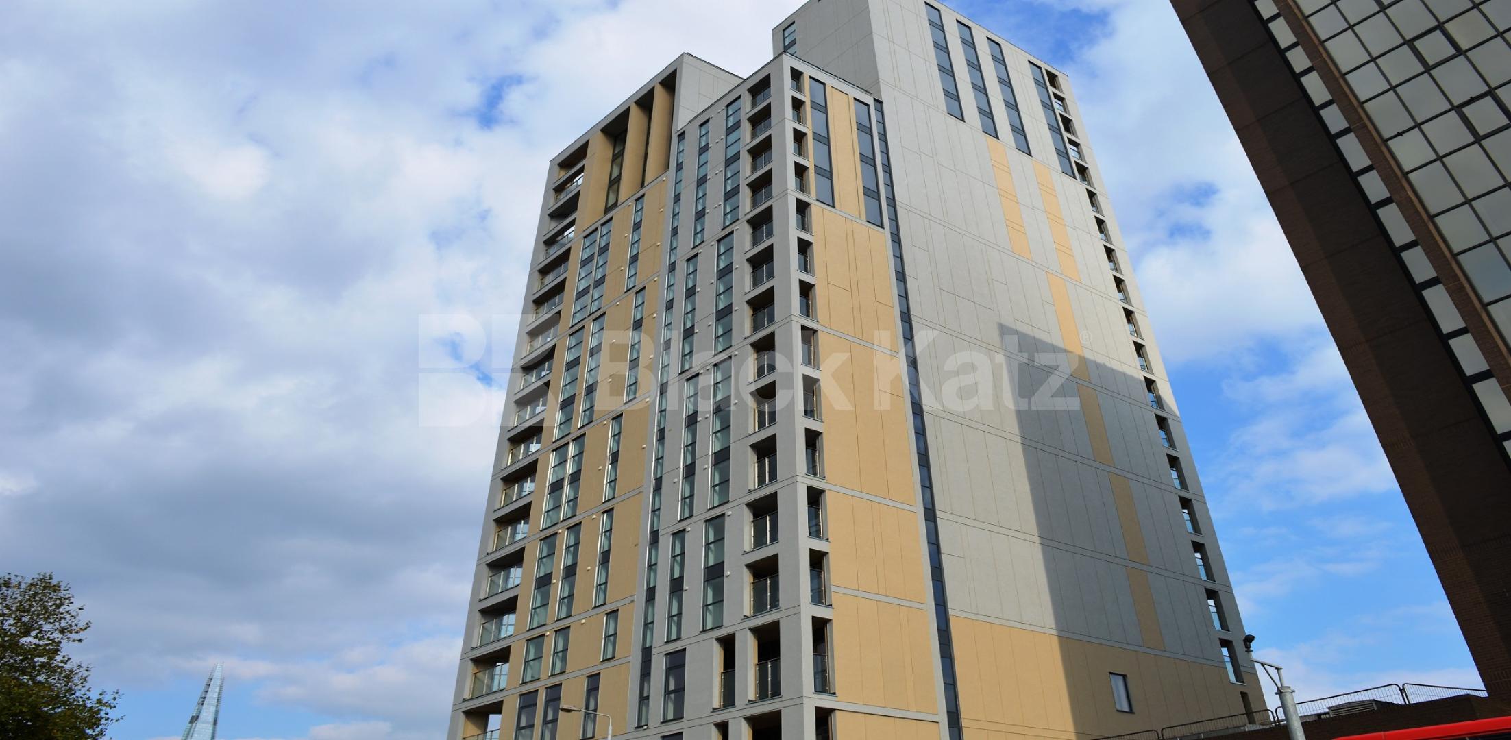 Stunning views of the cityscape The Pioneer Building  Newington Causeway, Borough / Elephant Castle
