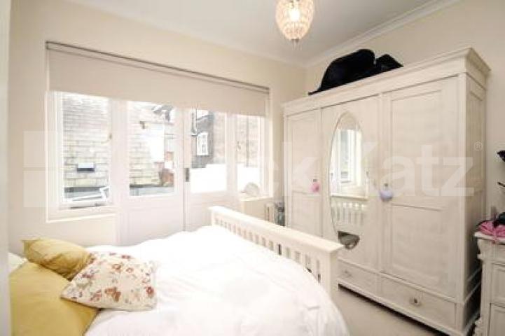 			NEW INSTRUCTION, 2 Bedroom, 1 bath, 1 reception Flat			 Chalk Farm Road, CAMDEN