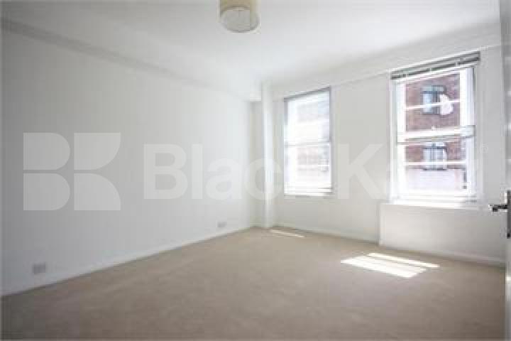 			1 BED MINUTES TO HYDE PARK!, 1 Bedroom, 1 bath, 1 reception Flat			 Stourcliffe Street, MARBLE ARCH