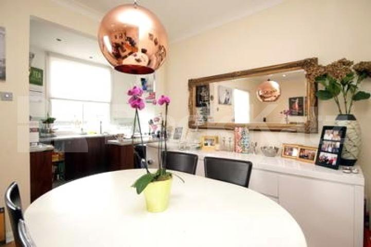 			NEW INSTRUCTION, 2 Bedroom, 1 bath, 1 reception Flat			 Chalk Farm Road, CAMDEN