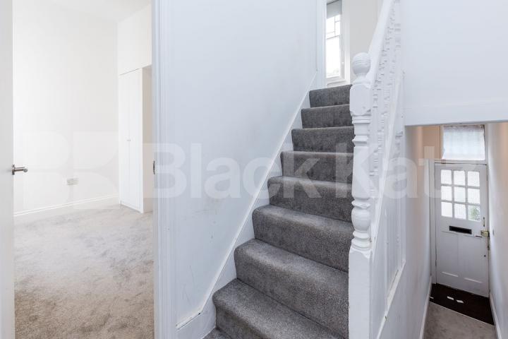 3 bedroom 1 bathroom property located in a prime area of Muswell Hill Alexandra Gardens, Muswell Hill 