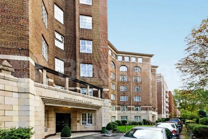 			NEW INSTRUCTION!, 4 Bedroom, 1 bath, 1 reception Flat			 Maida Vale, MAIDA VALE