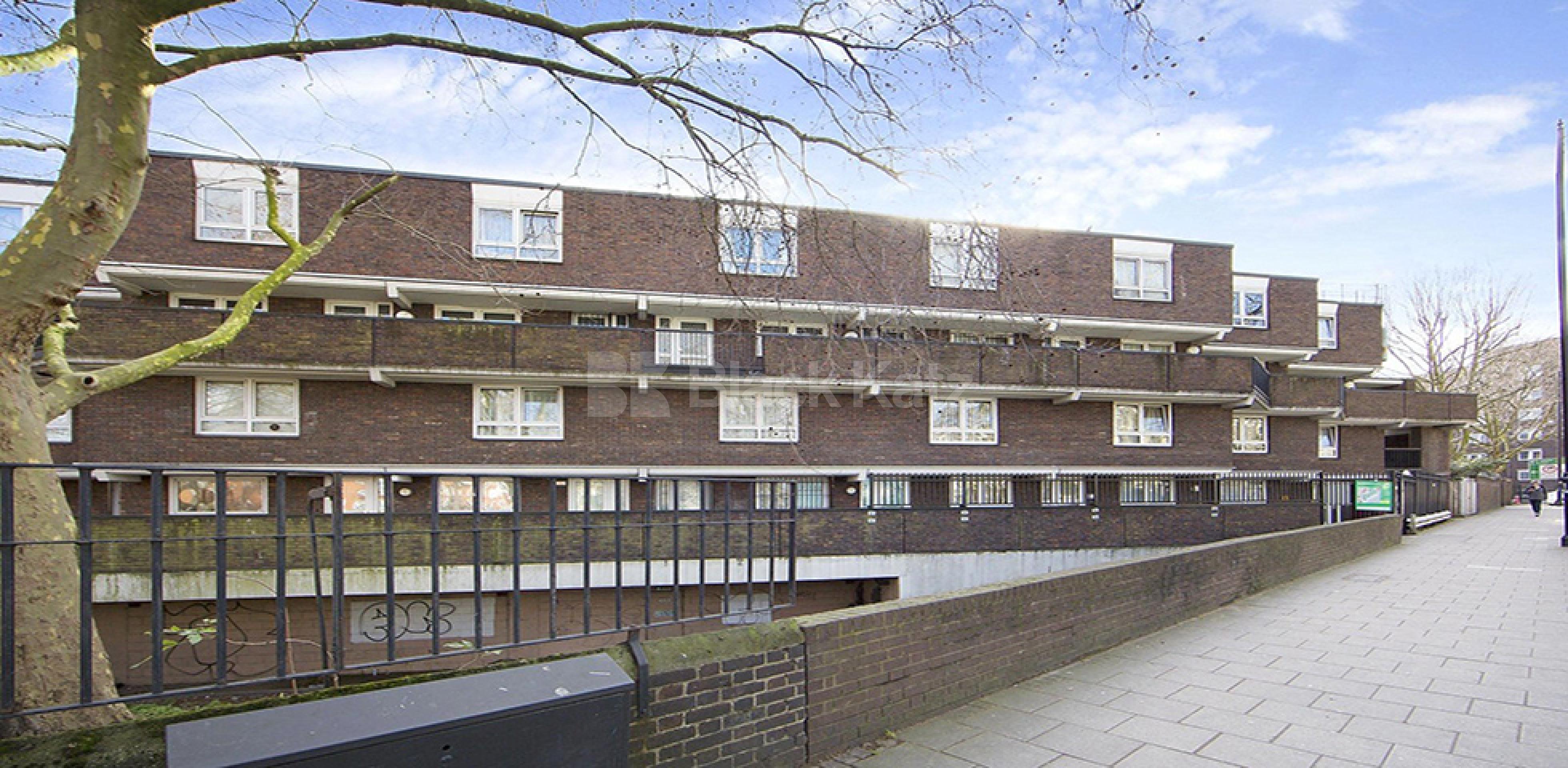 			COSY ONE BED IN CAMDEN!, 1 Bedroom, 1 bath, 1 reception Flat			 Oakley Square, CAMDEN / EUSTON NW1