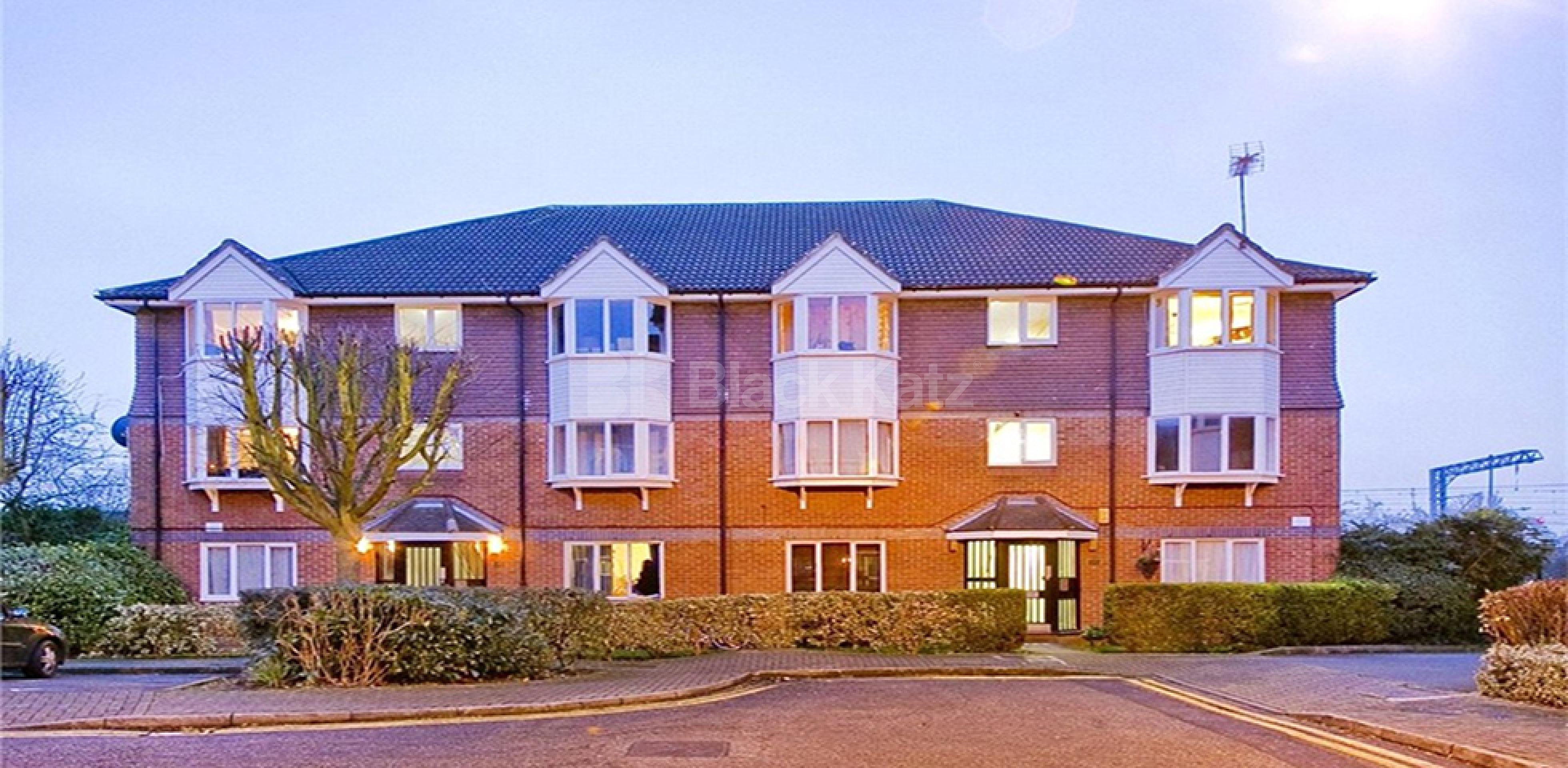 			NEW INSTRUCTION!, 2 Bedroom, 1 bath, 1 reception Flat			 Bunning Way, CALEDONIAN ROAD / KINGS CROSS N7