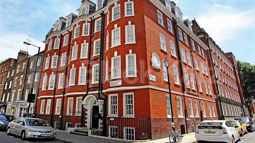 			NEW INSTRUCTION!, 2 Bedroom, 1 bath, 1 reception Flat			 New Cavendish Street , FITZROVIA