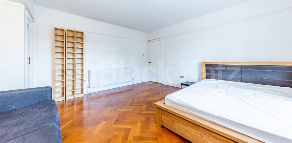 			New Instruction!, 3 Bedroom, 1 bath, 1 reception Flat			 Broadway House, The Broadway N8, Crouch End