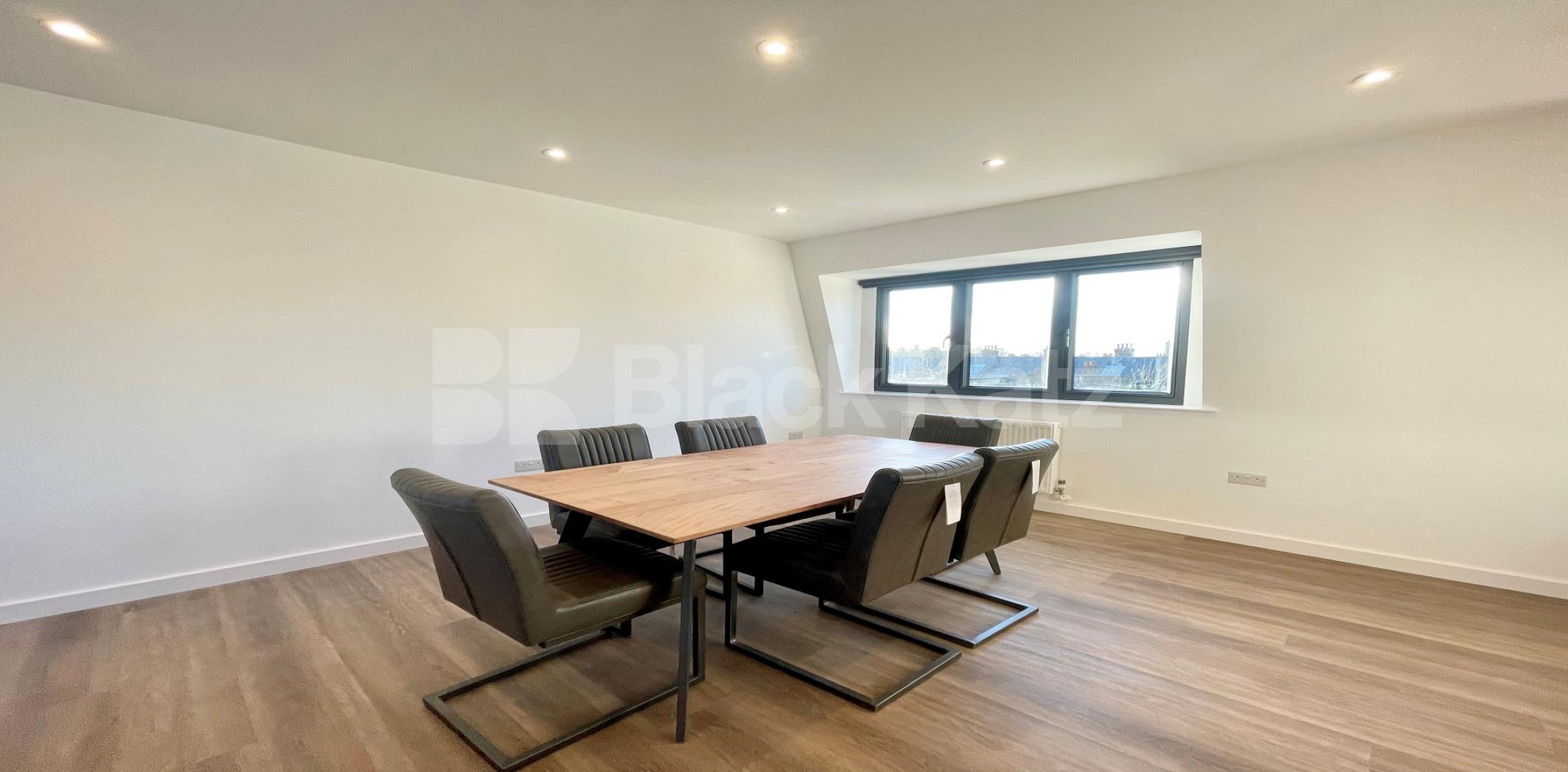 			LET, 2 Bedroom, 1 bath, 1 reception Apartment			 Brixton Road, Oval