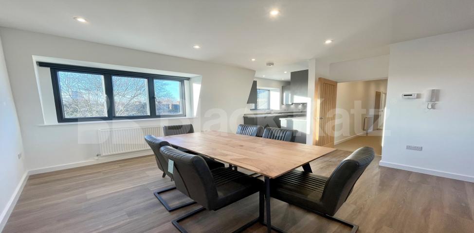 			LET, 2 Bedroom, 1 bath, 1 reception Apartment			 Brixton Road, Oval