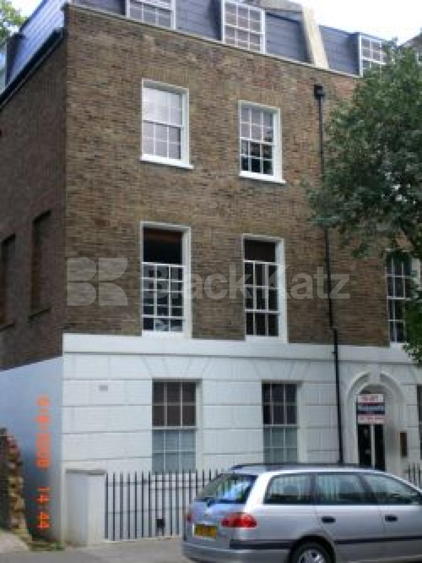			2 Bedroom, 1 bath, 1 reception Flat			 Barnsbury Street, ISLINGTON N1 N1