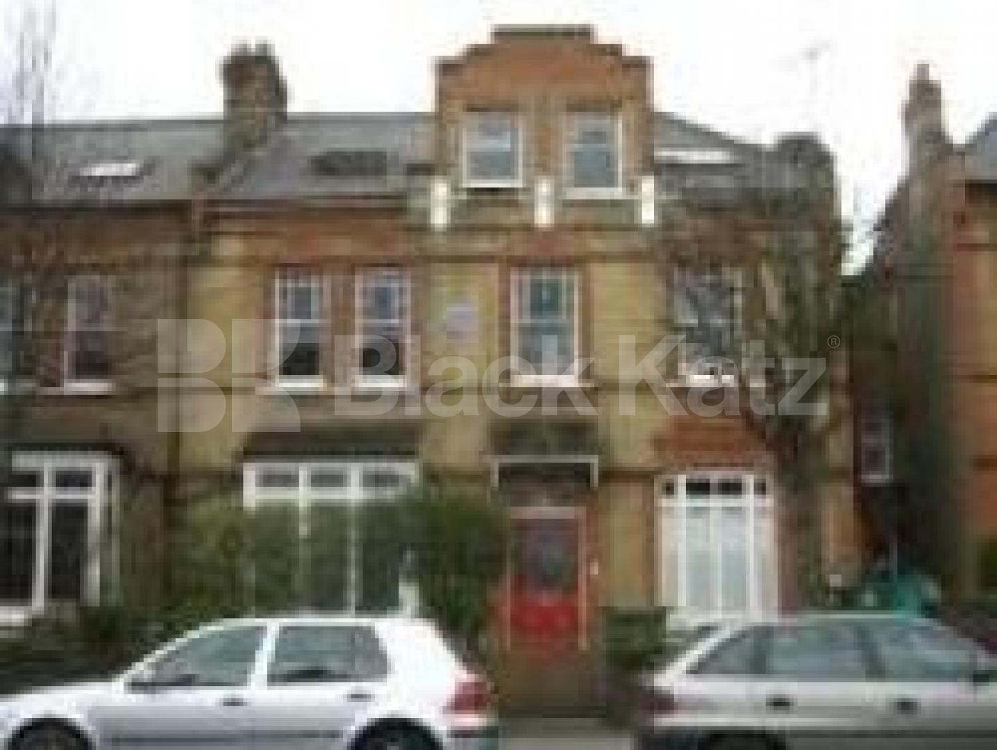 			2 Bedroom, 1 bath, 1 reception Flat			 Weston Park, CROUCH END N8