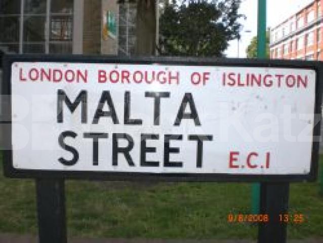 			Great Location And Good For Sharers!!!!!!!, 1 Bedroom, 1 bath, 1 reception Flat			 Malta street, Angel / old st