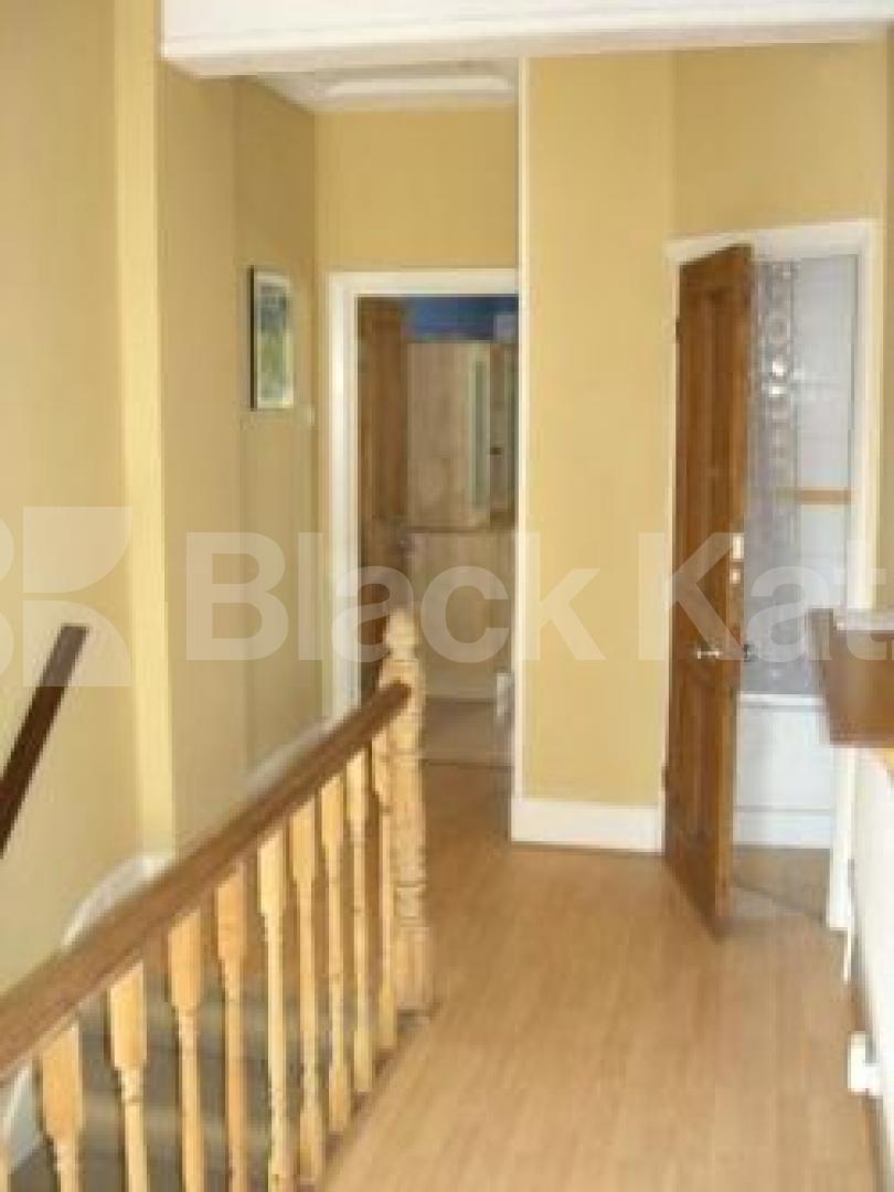 			NEW INSTRUCTION, 2 Bedroom, 1 bath, 1 reception Flat			 Princes Avenue, ALEXANDRA PALACE