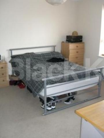 			Available Start of August!, 2 Bedroom, 1 bath, 1 reception Flat			 Wightman road, HORNSEY N8