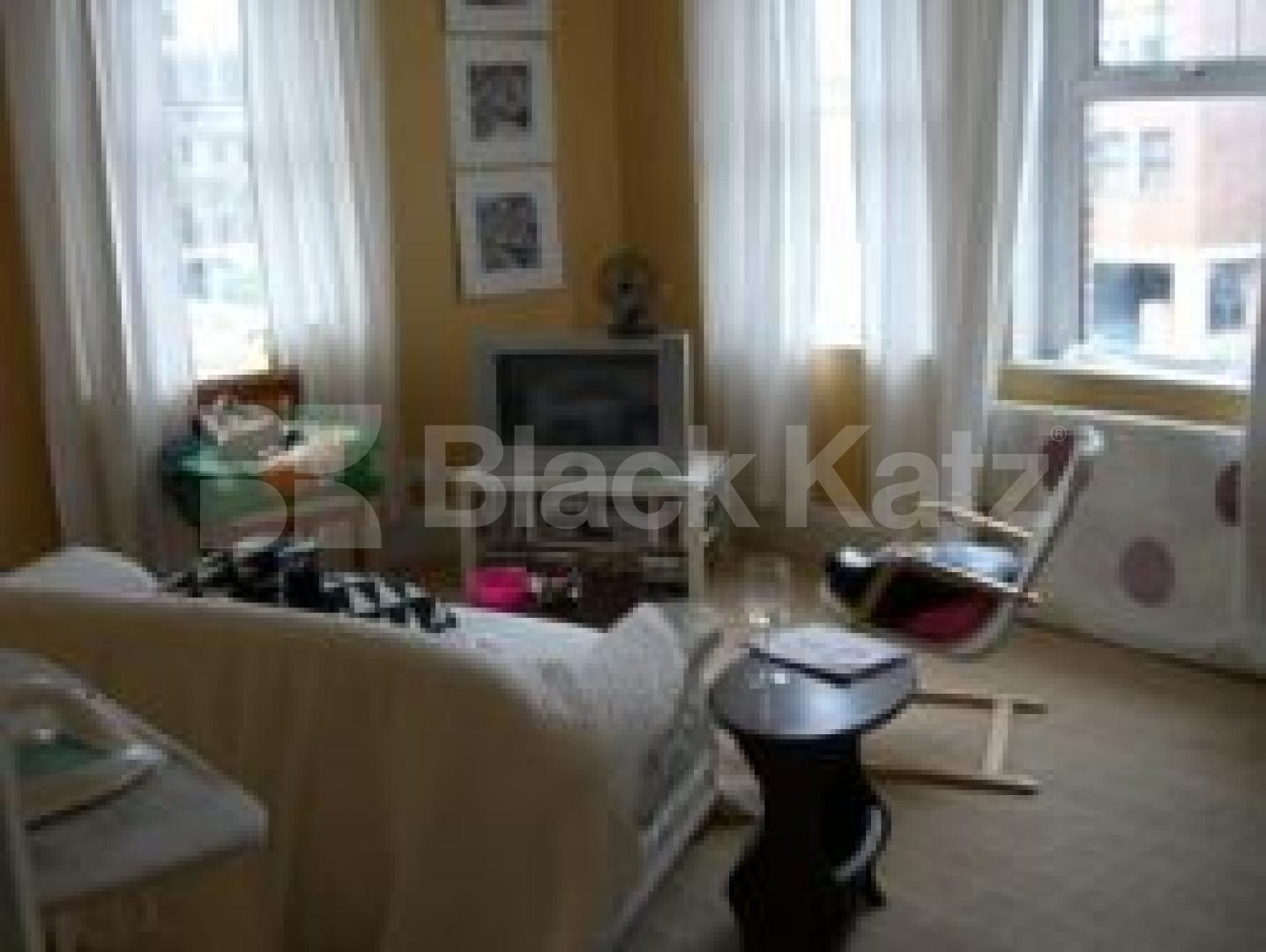 			2 Bedroom, 1 bath, 1 reception Flat			 Tottenham Lane, CROUCH END