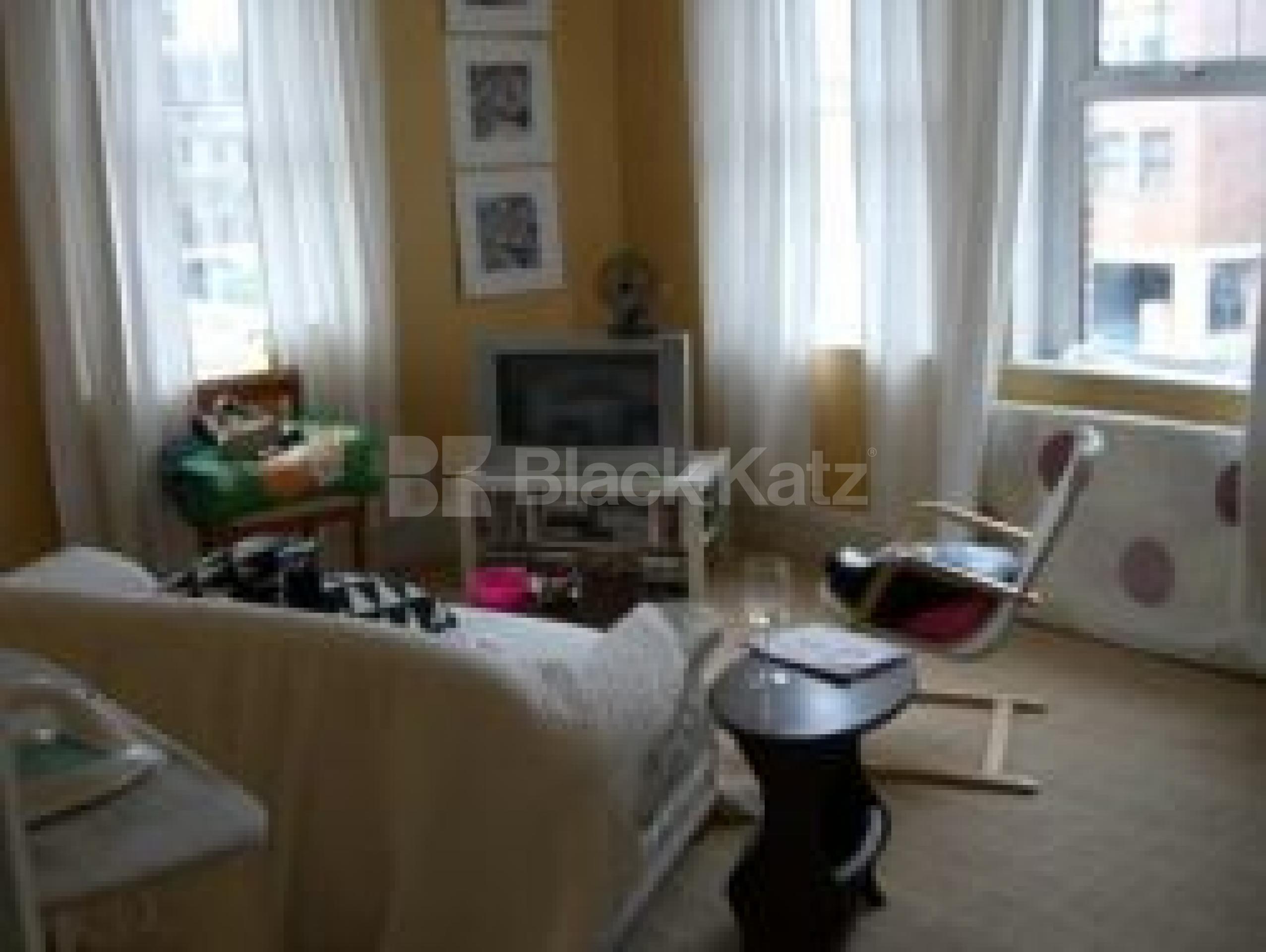 			2 Bedroom, 1 bath, 1 reception Flat			 Tottenham Lane, CROUCH END N8
