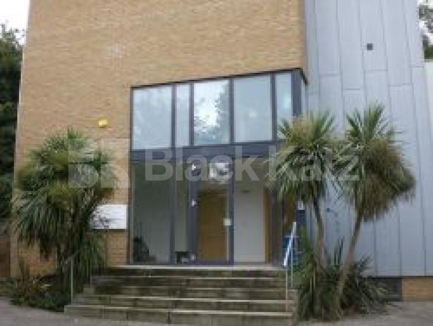 			AMAZING FLAT A MUST SEE !, 4 Bedroom, 1 bath, 1 reception Flat			 Collison Place, Stoke newington