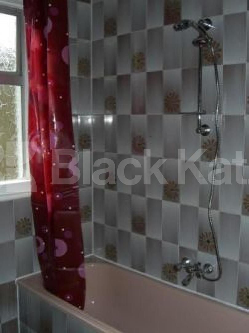 			5 Bedroom, 1 bath, 1 reception House			 Falkland Road, Hornsey N8