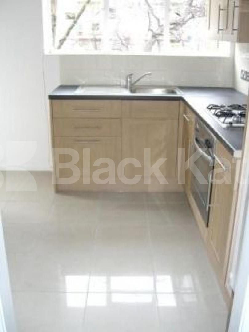 			3 Bedroom, 1 bath, 1 reception Flat			 Boyton Close, HORNSEY