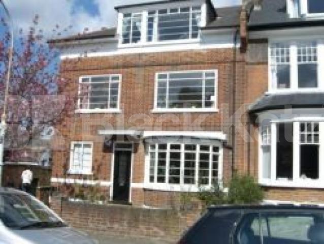 			3 Bedroom, 1 bath, 1 reception Flat			 Elms Avenue, MUSWELL HILL N10
