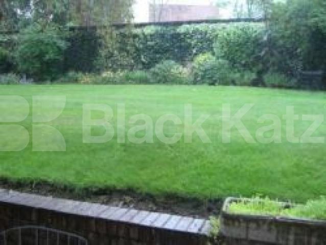 			1 Bedroom, 1 bath, 1 reception Flat			 Crescent Road, CROUCH END N8