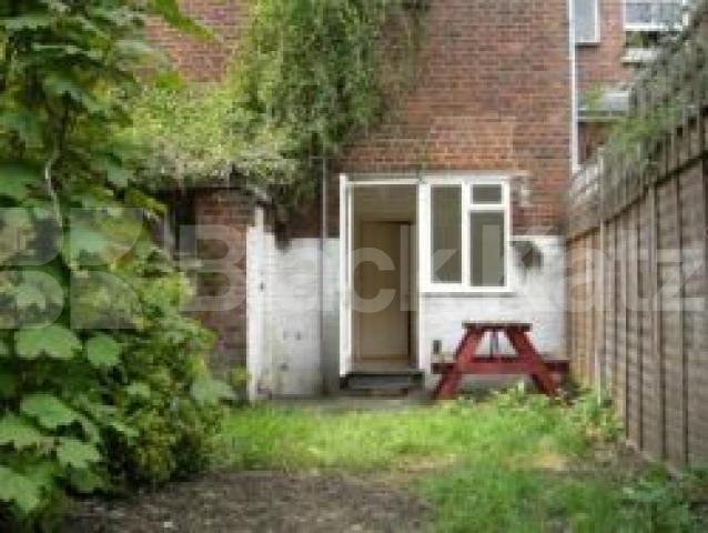 			1 Bedroom, 1 bath, 1 reception Ground Floor Flat			 Cromwell Ave, HIGHGATE N6