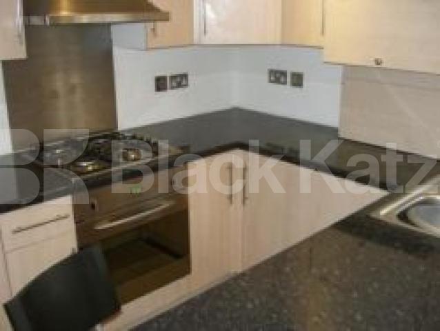 			3 Bedroom, 1 bath, 1 reception Flat			 RIbblesdale Road, CROUCH END N8