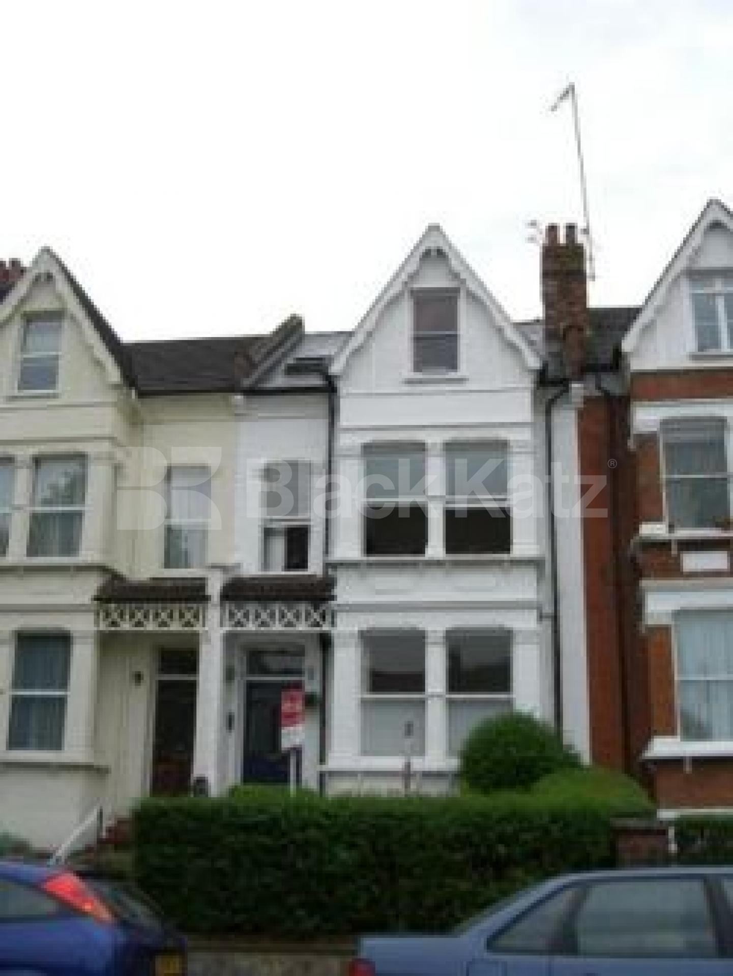 			2 Bedroom, 1 bath, 1 reception Flat			 Alexandra Park Road, ALEXANDRA PALACE N22 N22