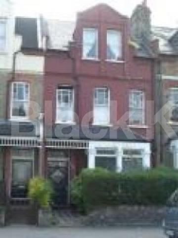 			2 Bedroom, 1 bath, 1 reception Flat			 Ferme Park Road, CROUCH END N8