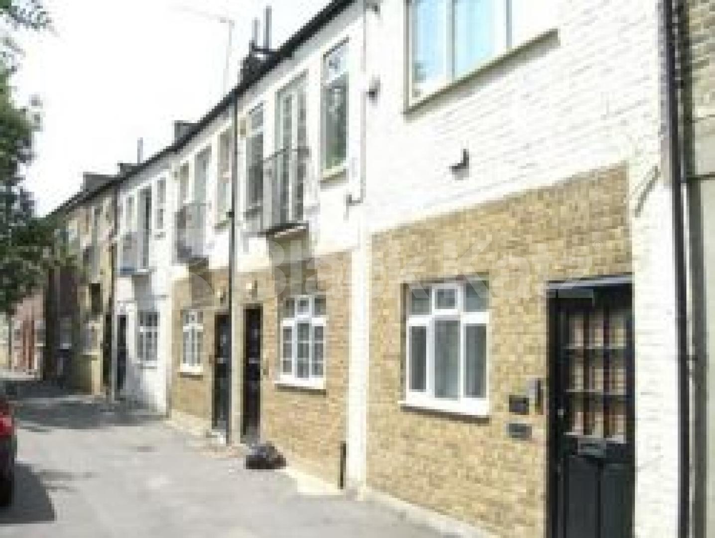 			Studio Apartment, 1 bath, 1 reception Studio			 The Mews, HORNSEY  N8
