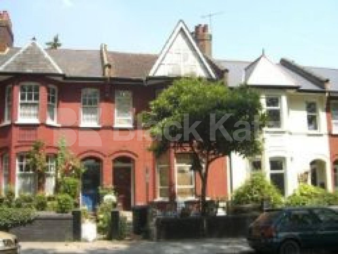 			3 Bedroom, 1 bath, 1 reception Flat			 Station Road, ALEXANDRA PALACE