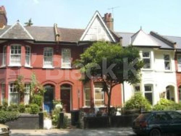 			3 Bedroom, 1 bath, 1 reception Flat			 Station Road, ALEXANDRA PALACE