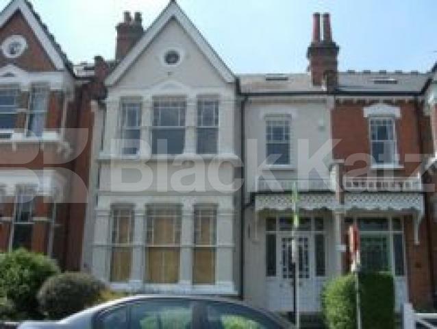 			Amazing Whole House, 4 Bedroom, 1 bath, 1 reception House			 Curzon Road, MUSWELL HILL N10