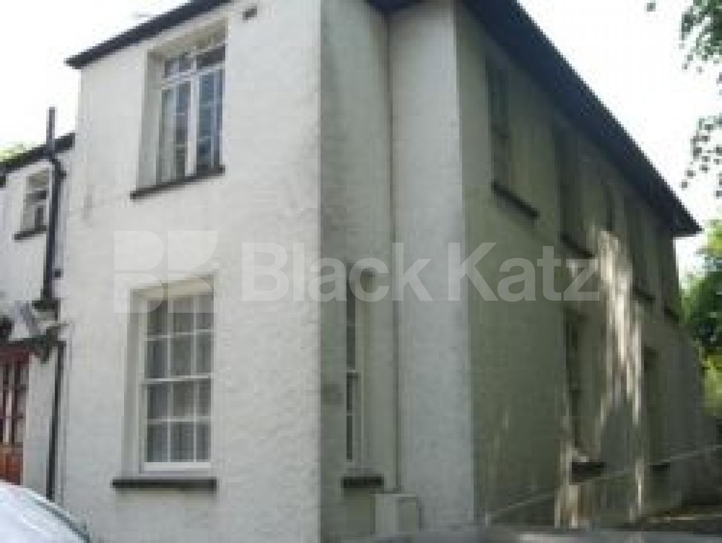 			1 Bedroom, 1 bath, 1 reception Ground Floor Flat			 North Hill, HIGHGATE N6