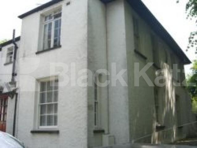 			1 Bedroom, 1 bath, 1 reception Ground Floor Flat			 North Hill, HIGHGATE N6