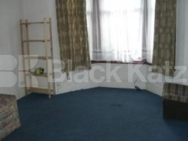 			2 Bedroom, 1 bath, 1 reception Flat			 Willingdon Road, TURNPIKE LANE N22