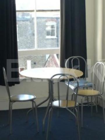 			PRIME LOCATION, 2 Bedroom, 1 bath, 1 reception Flat			 The Broadway, CROUCH END N8