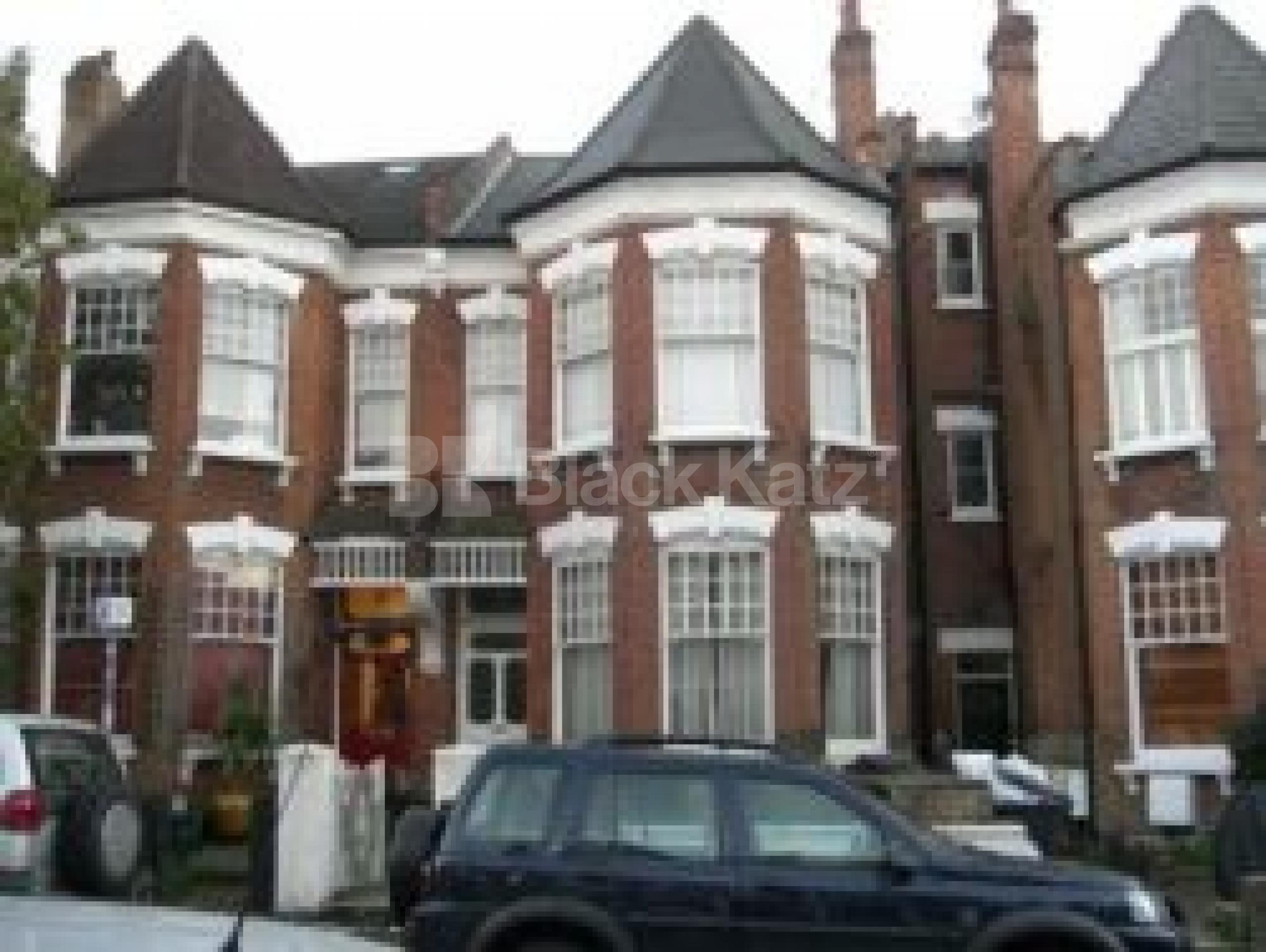 			MANAGED BY BLACK KATZ, 1 Bedroom, 1 bath, 1 reception Flat			 Elder Avenue, CROUCH END N8 N8