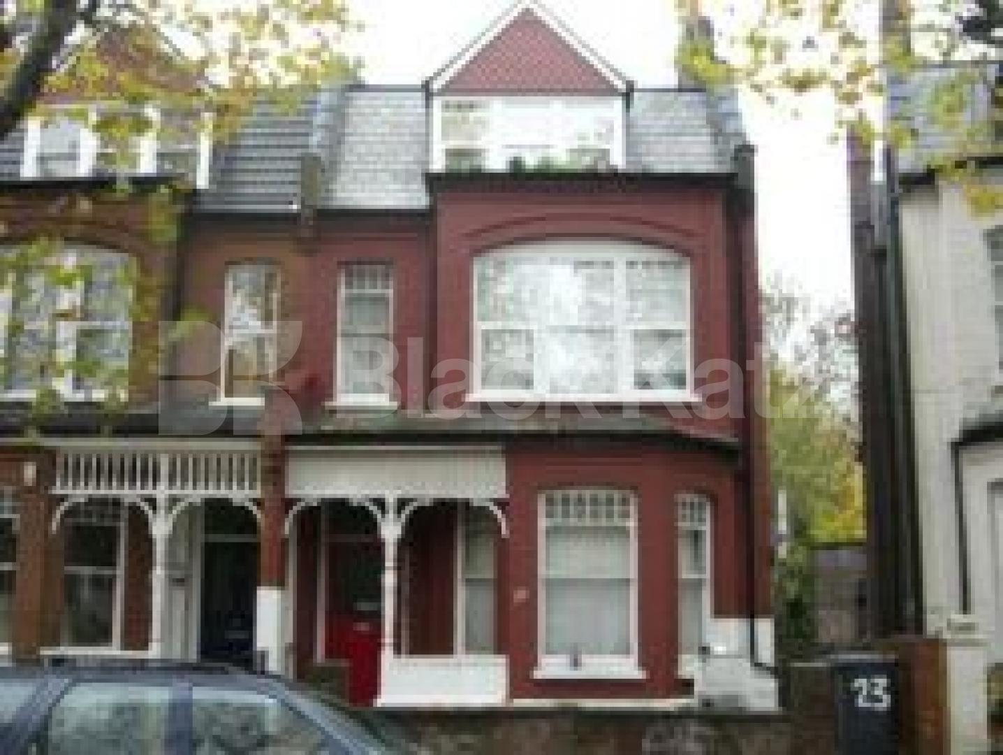 			Studio Apartment, 1 bath, 1 reception Flat			 Kings Avenue, MUSWELL HILL N10