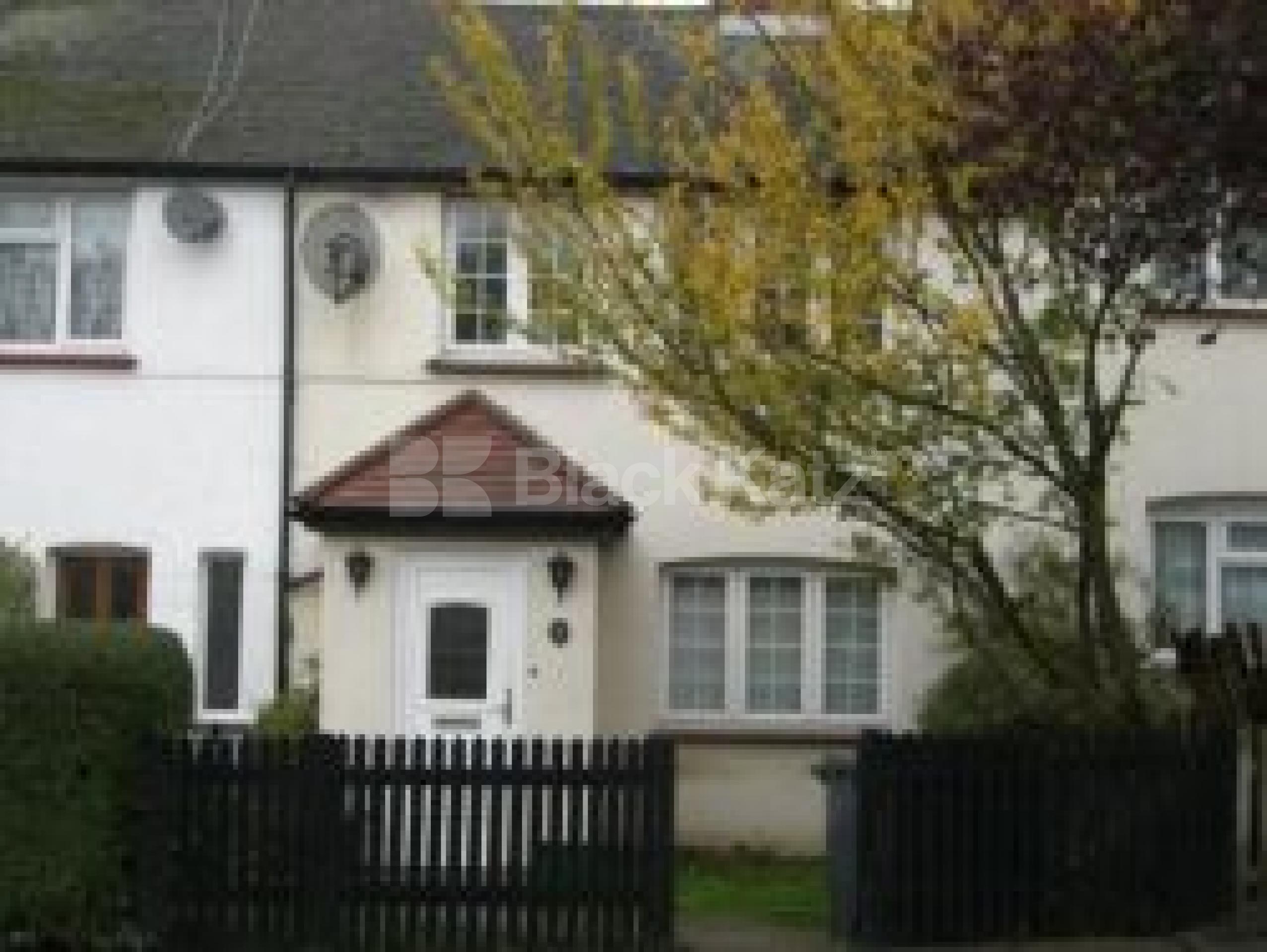 			3 Bedroom, 1 bath, 1 reception House			 Marriot Road, MUSWELL HILL N10 N10